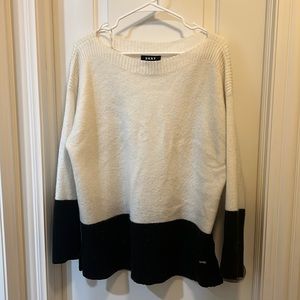 DKNY SWEATER